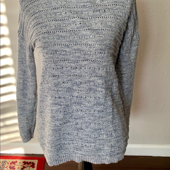 Leo & Nicole Blue & White Long Sleeve Sweater - Picture 4 of 8